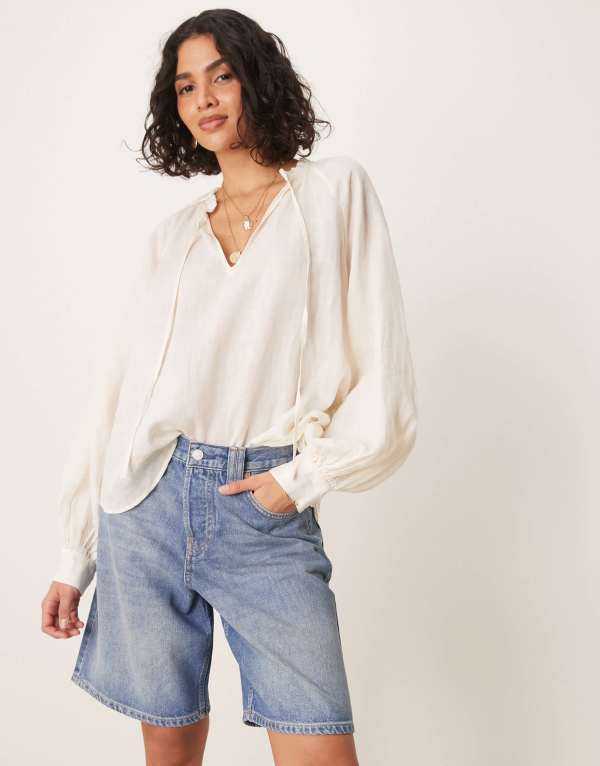 フリーピープル レディース ボトムス ハーフパンツ・ショーツ デニム Free People montana distressed denim jorts in cowgirl COWGIRL BLUE ブルー 18,735円