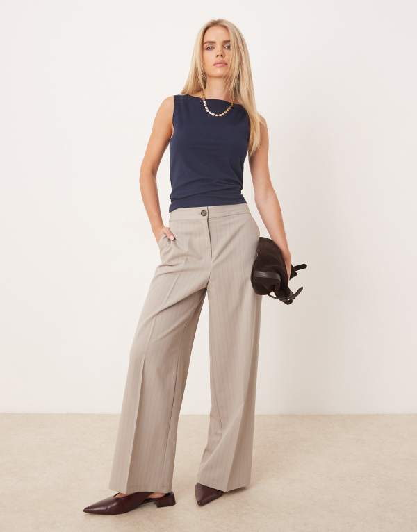 エイソス レディース ボトムス カジュアルパンツ プチ パンツ ASOS DESIGN Petite tailored relaxed pants in mink stripe Mink Stripe ミンク
