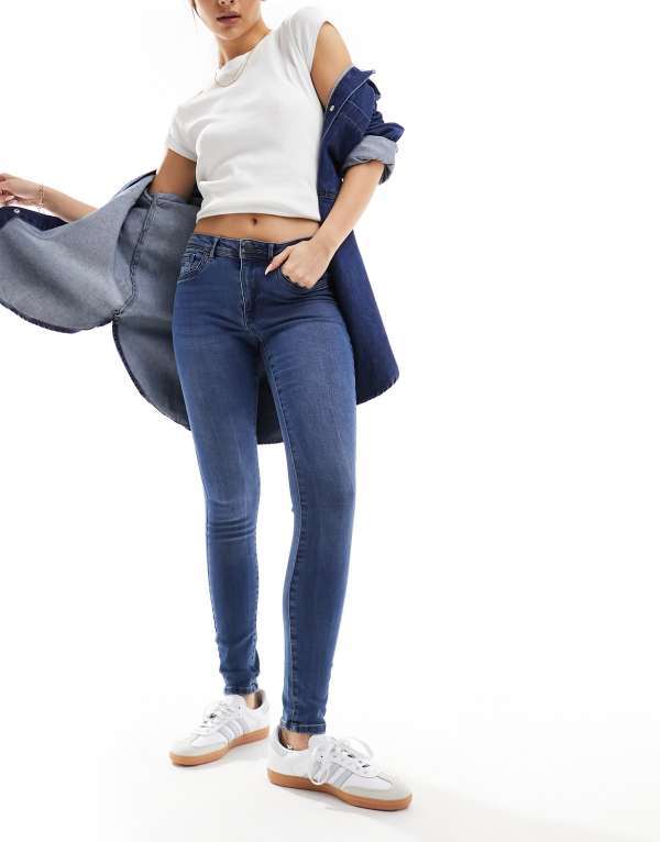 ヴェロモーダ レディース ボトムス デニムパンツ ジーンズ Vero Moda Tanya mid rise skinny jeans in medium blue wash Medium blue denim デニム