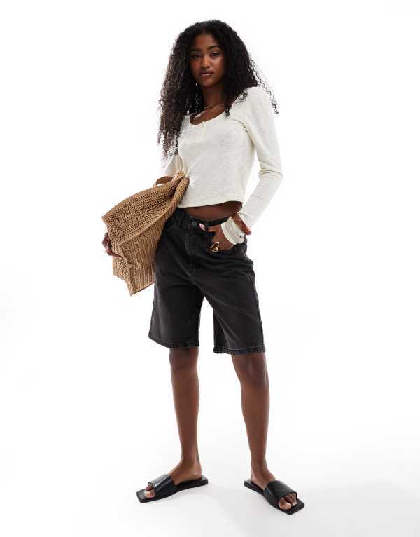 エイソス レディース ボトムス ハーフパンツ・ショーツ ショートパンツ デニム ASOS DESIGN denim bermuda shorts in washed WASHED BLACK ブラック
