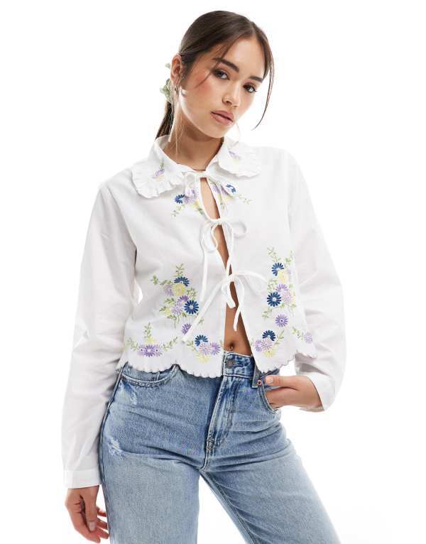 オブジェクト レディース トップス シャツ フラワー柄 フラワー Object tie front shirt with floral embroidery WHITE ホワイト|ReVida 店