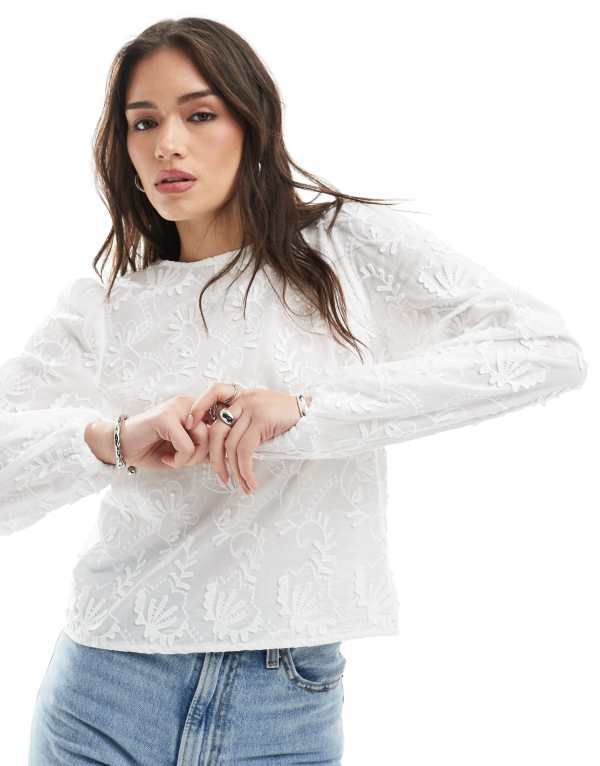 オブジェクト レディース トップス Tシャツ Object long sleeve top with applique Cloud Dancer ホワイト|ReVida 店