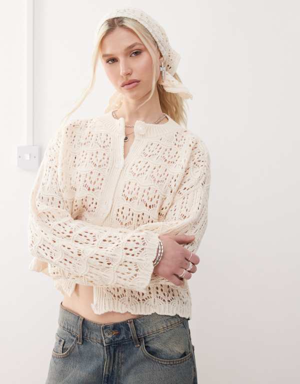 リクレイム ヴィンテージ レディース アウター カーディガン Reclaimed Vintage crochet boxy cardi and headscarf set in cream Cream クリーム