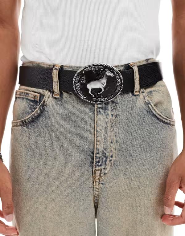 エイソス メンズ アクセサリー ベルト レザー フェイクレザー ASOS DESIGN western cowboy plate buckle belt in pebble black faux leather Black ブラック