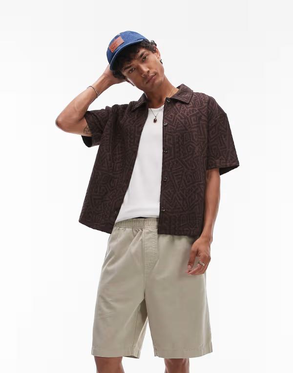 トップマン メンズ トップス ポロシャツ オーバーサイズフィット シャツ ジャージー Topman oversized fit button through jersey shirt with jacquard BROWN ブラウン