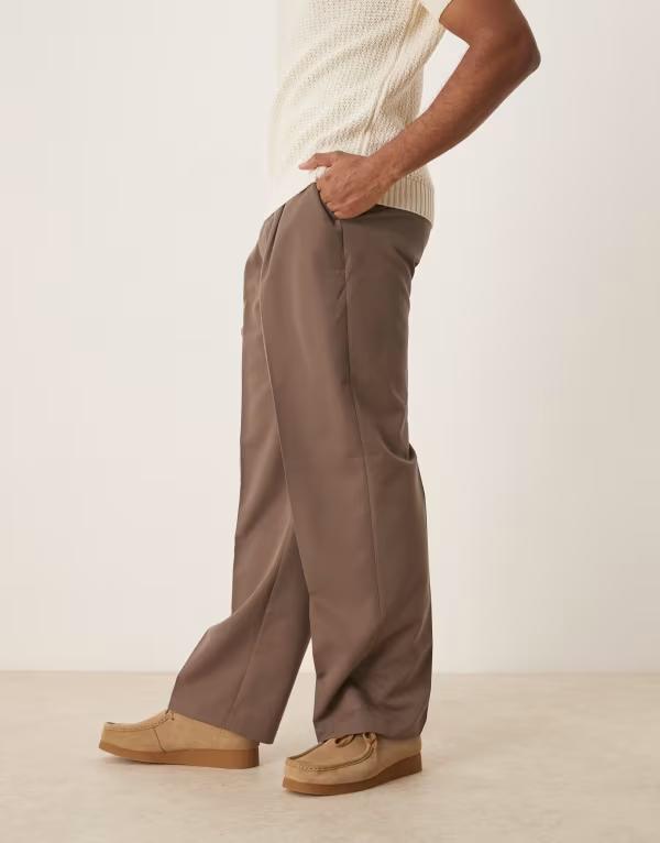 エイソス メンズ ボトムス カジュアルパンツ ワイドレッグ パンツ ASOS DESIGN smart wide leg pants with front pleats BROWN ブラウンズボン・パンツ