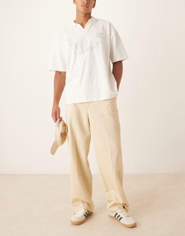 エイソス メンズ ボトムス カジュアルパンツ ワイドレッグ カーゴパンツ パンツ ASOS DESIGN pull on smart wide leg cargo pants with front pleat in buttermilk Buttermilk