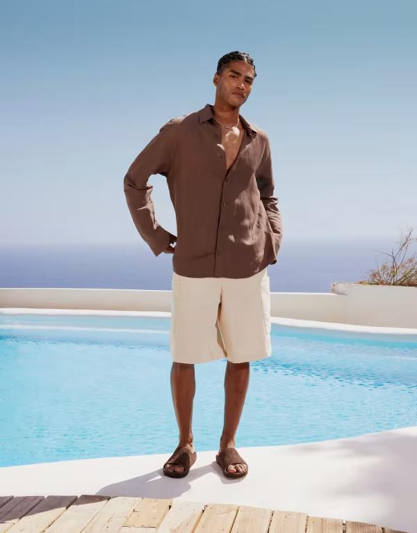 エイソス メンズ ボトムス ハーフパンツ・ショーツ ショートパンツ ASOS DESIGN long length textured fabric shorts in cream CREAM クリーム
