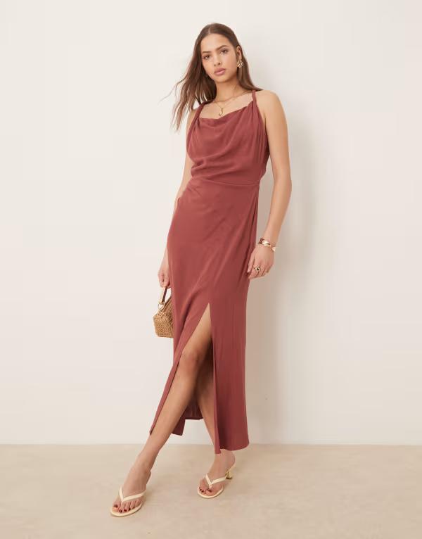 エイソス レディース トップス ワンピース ミディワンピース ミディ リネン ASOS DESIGN linen twist shoulder detail midi dress with ruching in apple butter Apple butter｜ReVida 店 12,586円
