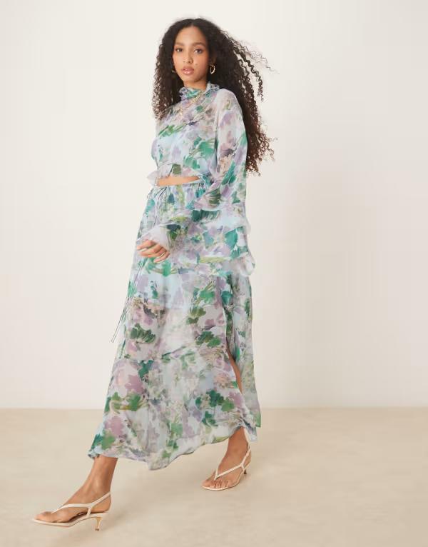 エイソス レディース トップス ワンピース カットアウト ハイネック マキシワンピース フラワー柄 プリント マキシ フラワー ASOS DESIGN high neck cut out maxi dress with frill sleeve in floral print Floral Print