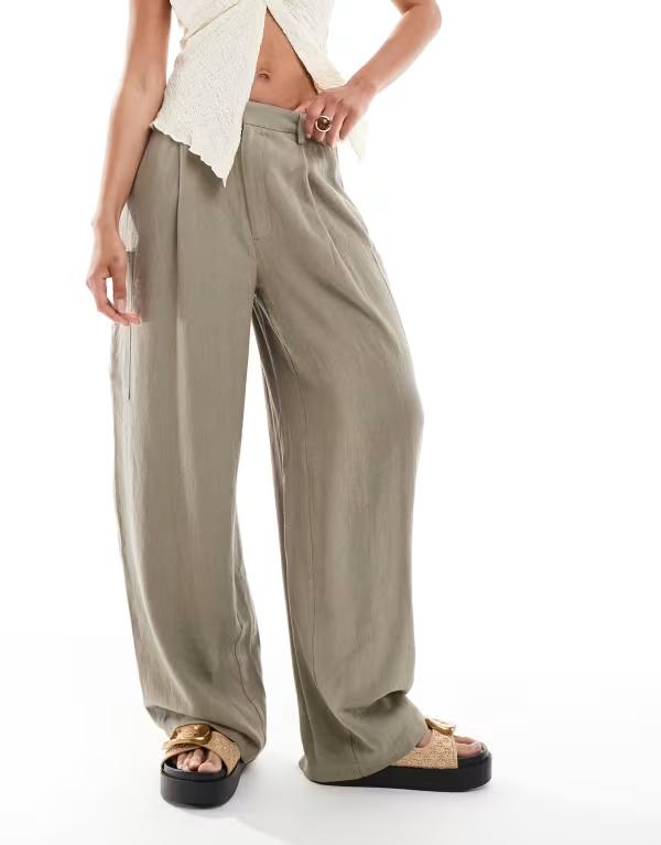 エイソス レディース ボトムス カジュアルパンツ パンツ リネン ASOS DESIGN linen blend barrel leg utility pants in olive Olive オリーブ