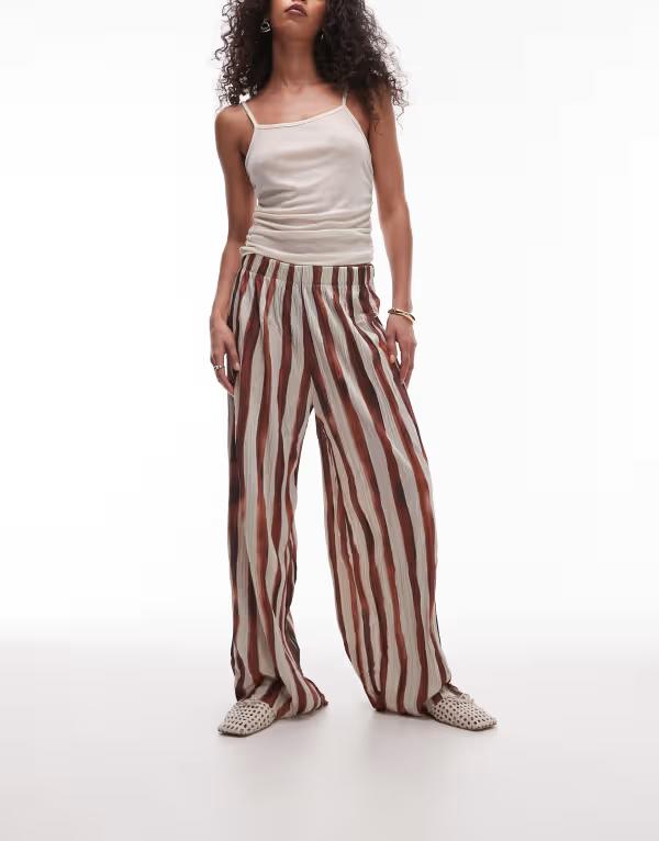 とっ始め販売店 レディース ボトムス 心地好いズボン下 ワイドレッグ ズボン下 Topshop crinkle wide leg pants stripes BROWN 赤銅色