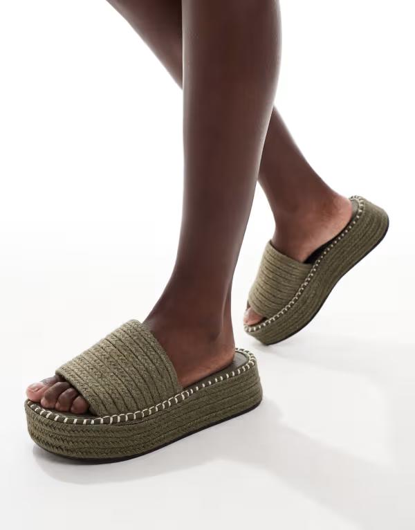 エイソス レディース シューズ サンダル ASOS DESIGN Jordyn flatform espadrille mule sandals Khaki カーキ