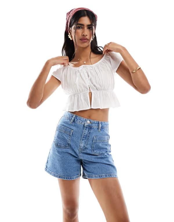 ミスセルフフリッジ レディース ボトムス ハーフパンツ・ショーツ デニム Miss Selfridge patch pocket denim short in mid wash Mid Wash デニム 10,991円