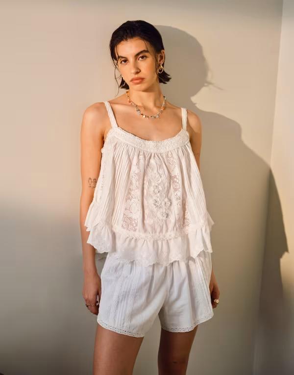 トップショップ レディース ボトムス ハーフパンツ・ショーツ ミニ ショートパンツ Topshop broderie mini bloomer shorts - part of a set white ホワイト|ReVida 店
