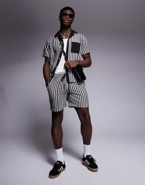 サウスビーチ メンズ ボトムス ハーフパンツ・ショーツ ニット South Beach stripe knit beach short - part of a set Black ブラック