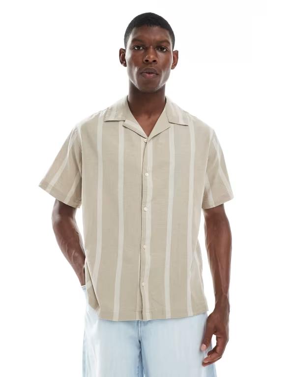 ジャック アンド ジョーンズ メンズ トップス シャツ リネン Jack & Jones Premium linen blend striped shirt in cream Crockery クリーム