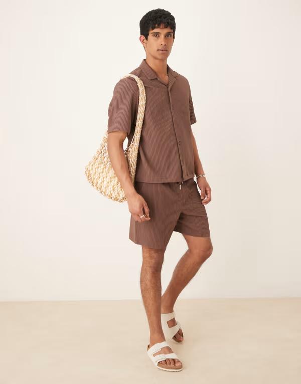 エイソス メンズ トップス プルオーバー ASOS DESIGN boxy loose fit plisse shirt - part of a set BROWN 赤銅色