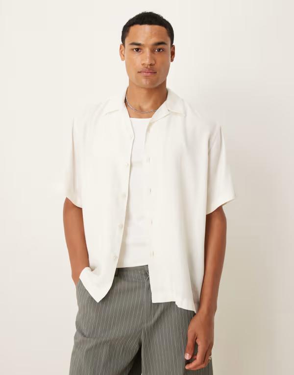 セレクテッドオム メンズ トップス シャツ Selected Homme camp collar shirt in cream herringbone pattern texture Egret クリーム