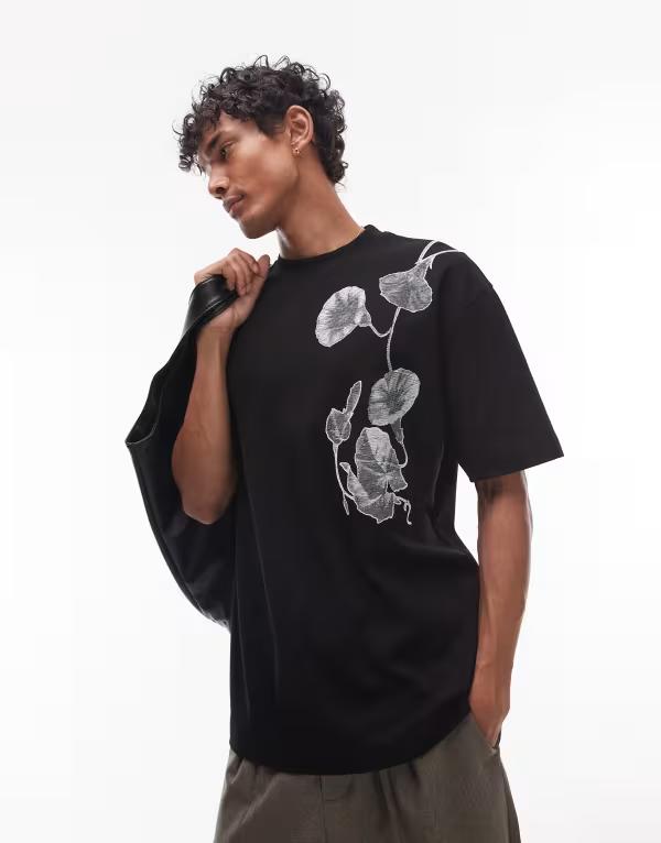 トップマン メンズ トップス Tシャツ オーバーサイズフィット フラワー柄 シャツ フラワー Topman oversized fit interlock t-shirt with floral embroidery Black ブラック