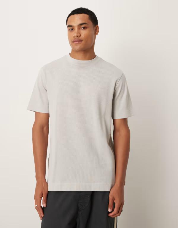 マンゴ メンズ トップス Tシャツ コットン Mango cotton herringbone t-shirt in natural NATURAL