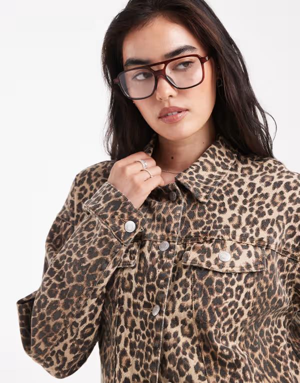 ヴェロモーダ レディース アウター ジャケット・ブルゾン プリント デニム ジャケット Vero Moda oversized denim jacket in washed leopard print Silver Mink LEO ミンク|ReVida 店