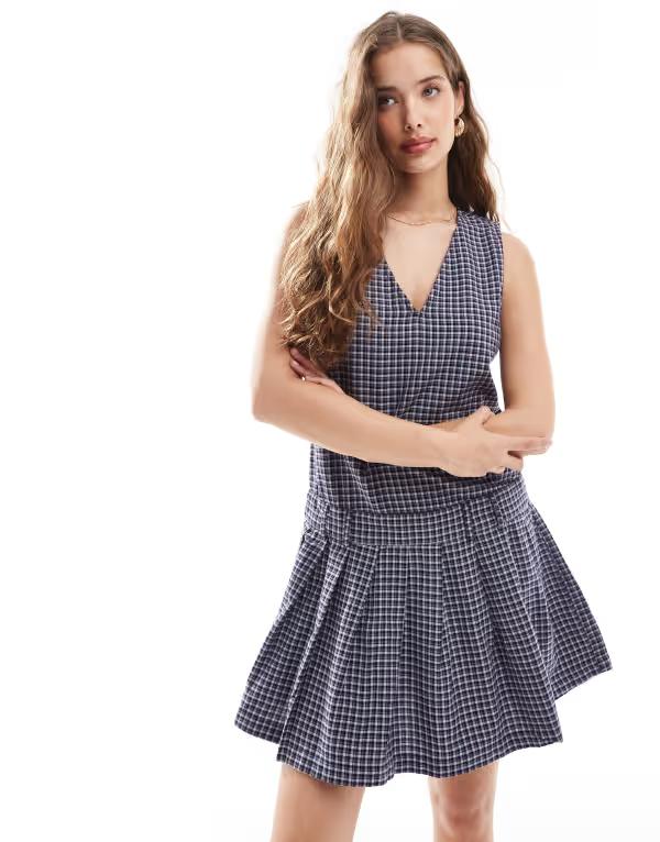 オンリー レディース トップス ワンピース ミニワンピース ギンガムチェック プリーツ ミニ ノースリーブ ギンガム ONLY sleeveless drop hem pleated mini dress gingham NAVY ネイビー｜ReVida 店