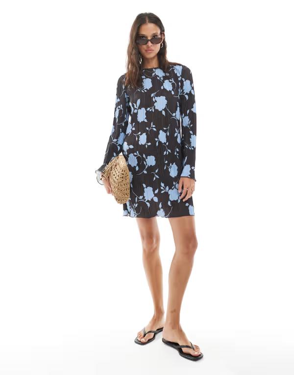 ヴェロモーダ レディース トップス ワンピース ミニワンピース フラワー柄 プリント ミニ フラワー Vero Moda long sleeve plisse mini dress in chocolate and blue floral print Chocolate/Blue ブルー