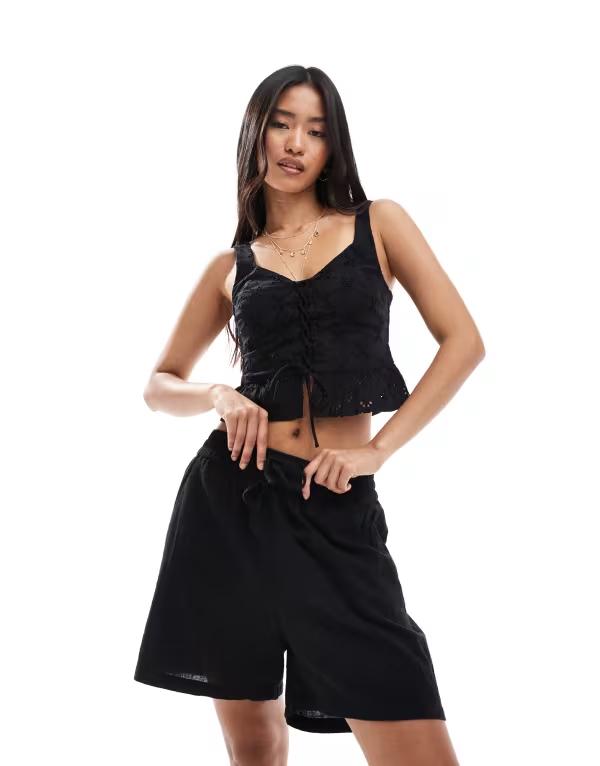 オンリー レディース ボトムス ハーフパンツ・ショーツ ショートパンツ ONLY tie front textured shorts Black ブラック|ReVida 店
