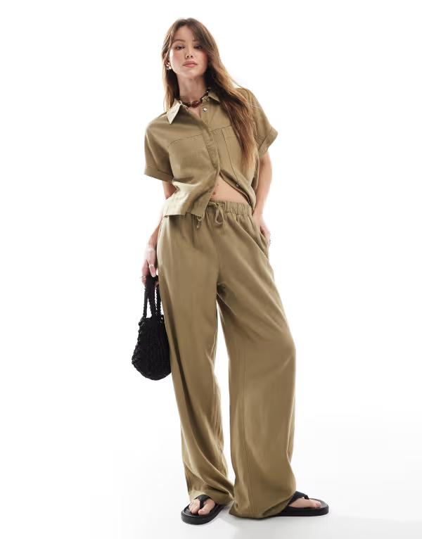 オンリー レディース ボトムス カジュアルパンツ パンツ リネン ONLY linen mix pull-on pants in light khaki - part of a set Khaki カーキ|ReVida 店