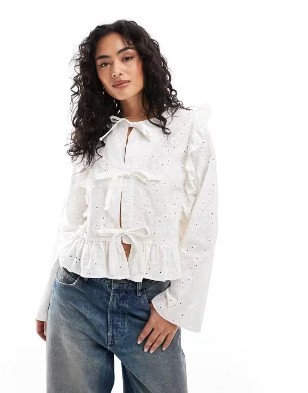 オブジェクト レディース トップス シャツ フリル ブラウス Object tie front long sleeved blouse with ruffles Cloud Dancer オフホワイト