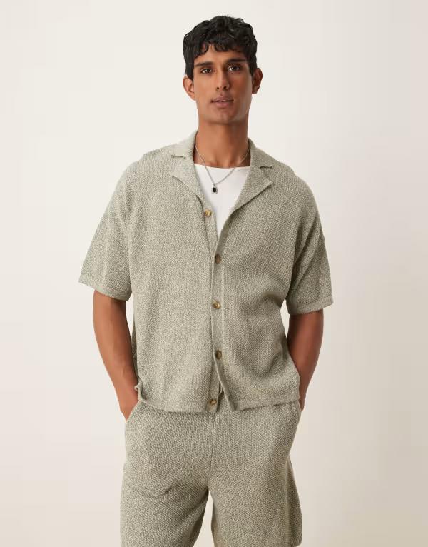 エイソス メンズ トップス スポーツシャツ 名取り草落ち込む プルオーバー 落ち込む 編み物 ASOS DESIGN oversized knit camp collar button down polo shirt インチ sage green - part of a set SAGE GREEN 緑であること