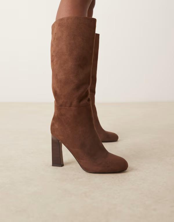 エイソス レディース シューズ ブーツ・レインブーツ スエード ブーツ ヒール ASOS DESIGN Carly block heel pull-on knee boots in chocolate brown suedette Chocolate チョコレート