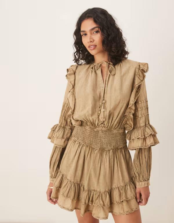 エイソス レディース トップス ワンピース フリル裾 ミニワンピース フリル ミニ ASOS DESIGN voile mini dress with shirred waist and ruffle hem in washed Washed Khaki カーキ 7,860円