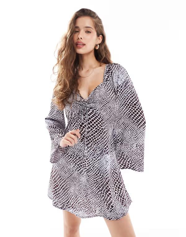 ウェンズデーガール レディース トップス ワンピース ミニワンピース ミニ Wednesday's Girl fluted sleeve mini dress snake Blue Snake ブルー|ReVida 店