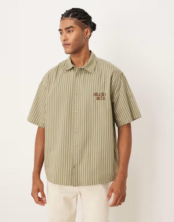 エイソス メンズ トップス プルオーバー ASOS DESIGN regular shirt stripe with chest embroidery Khaki カーキ