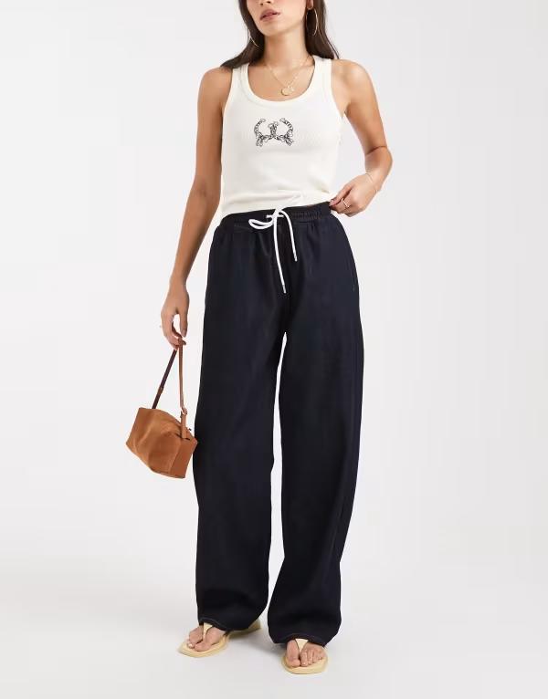 ミスセルフフリッジ レディース ボトムス デニムパンツ ジーンズ Miss Selfridge elastic baggy jeans in indigo wash Indigo wash インディゴ