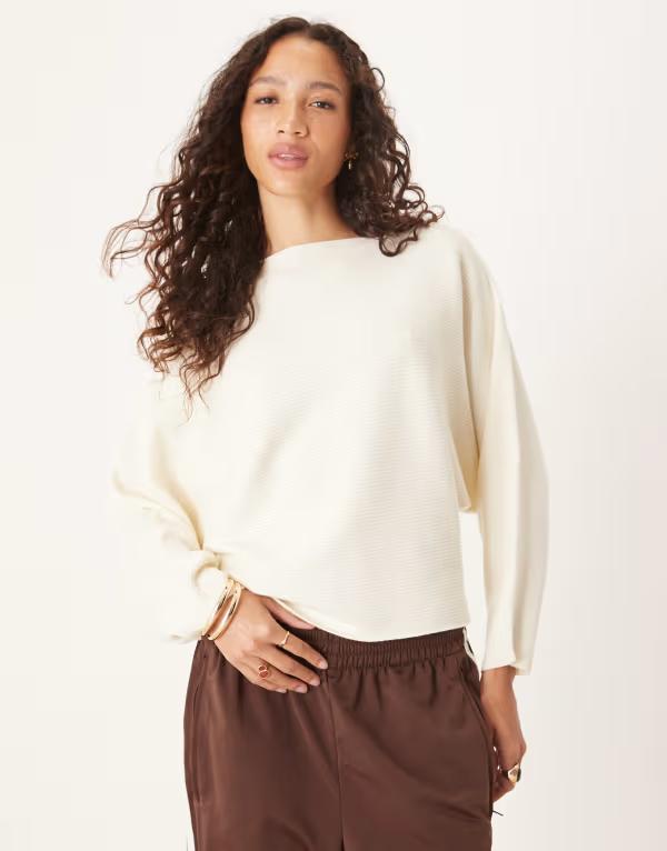 エイソス レディース アウター ニット・セーター セーター ニット ASOS DESIGN knit supersoft batwing sweater in ecru Ecru エクリュ