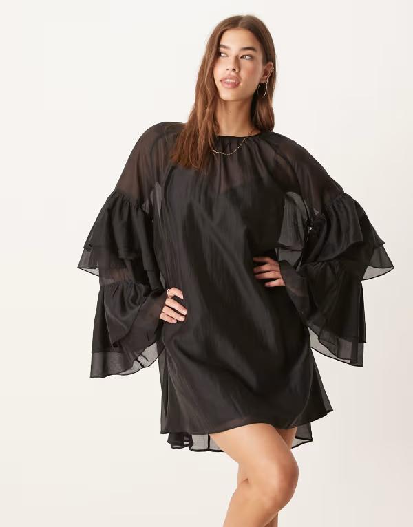 グラマラス レディース トップス ワンピース シフォン ミニワンピース フリル ミニ Glamorous boho ruffle chiffon mini dress Black ブラック