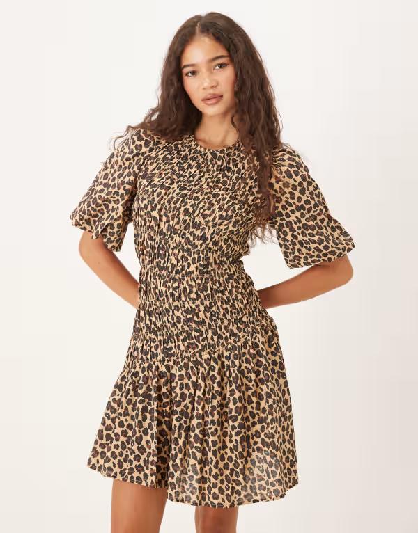 ネバーフリードレスド レディース トップス ワンピース ミニワンピース プリーツ ミニ Never Fully Dressed puff sleeve pleated mini dress in leopard Leopard アニマル 36,270円