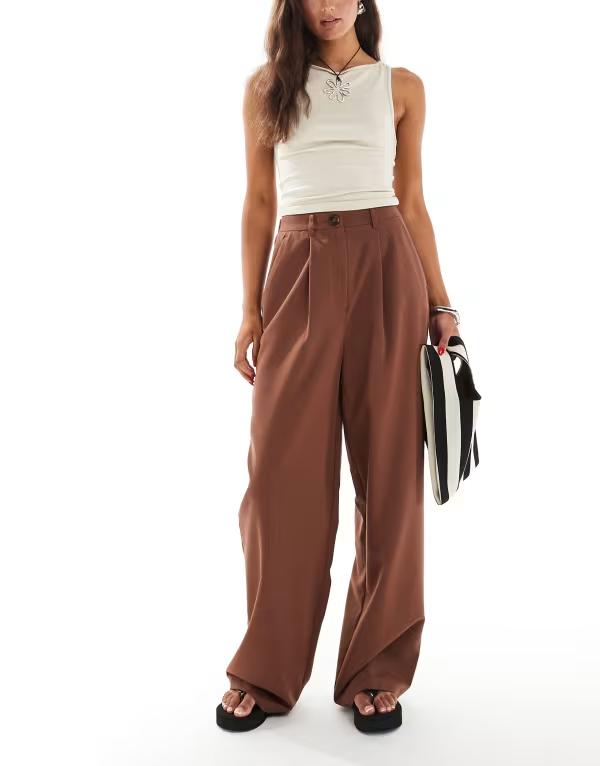 ミスセルフフリッジ レディース ボトムス カジュアルパンツ ワイドレッグ パンツ Miss Selfridge tailored wide leg pants BROWN ブラウン