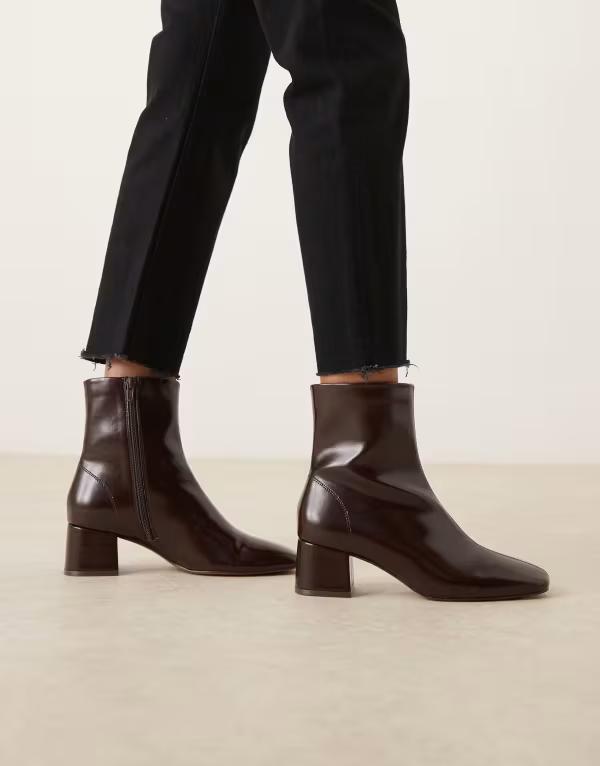 エイソス レディース シューズ ブーツ・レインブーツ アンクル ブーツ ヒール ASOS DESIGN Relay smart heeled ankle boots in chocolate Chocolate チョコレート｜ReVida 店