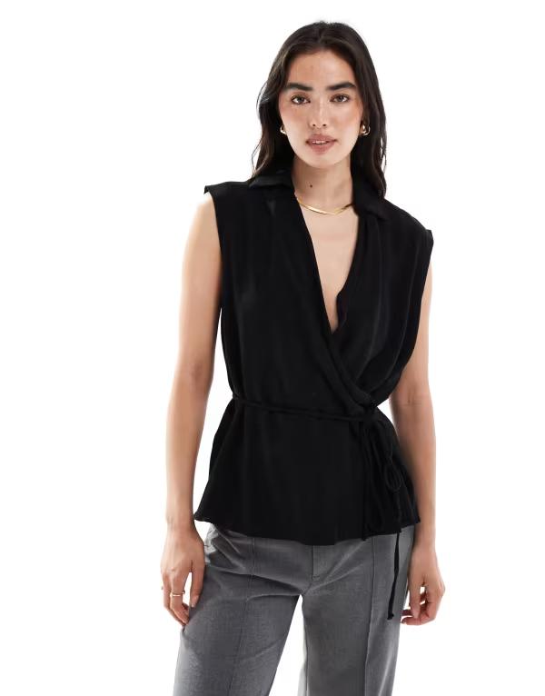 エイソス レディース トップス シャツ ノースリーブ ブラウス リネン ASOS DESIGN ASOS DESGIN linen look wrap over sleeveless blouse Black ブラック