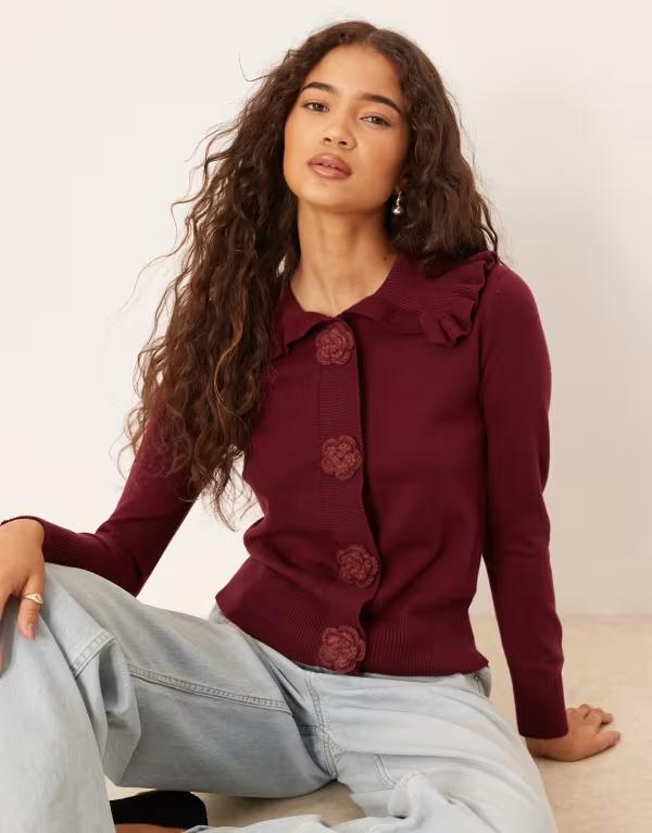 グラマラス レディース アウター カーディガン Glamorous rose applique cardigan with dramatic collar Burgundy バーガンディ