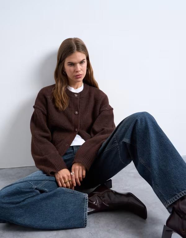 トップショップ レディース アウター カーディガン ニット Topshop knit exposed seams] relaxed cardigan Brown ブラウン｜ReVida 店