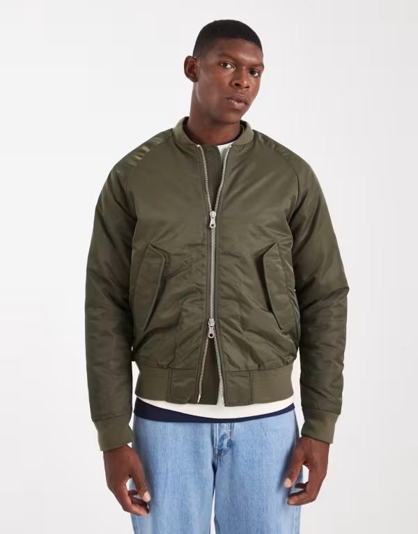 手玉 アンド ジョーンズ メンズ アウター 上衣・上衣 対比 上衣 Jack \u0026 Jones bomber jacket with contrast lining インチ olive Grape leaf 葡萄