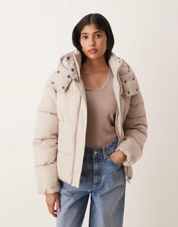 ヴィラ レディース アウター ジャケット・ブルゾン ジャケット Vila hooded short padded jacket in stone Chateau gray グレー｜ReVida 店