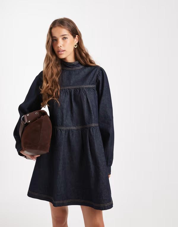 ミスセルフフリッジ レディース トップス ワンピース ティアード デニム Miss Selfridge denim tiered dress in indigo wash Indigo wash インディゴ｜ReVida 店