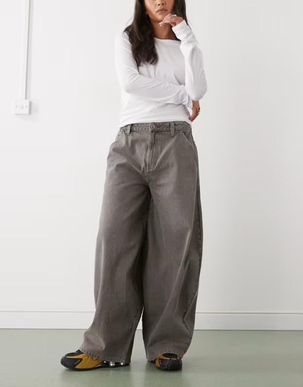 コルージョン レディース ボトムス デニムパンツ ローライズ ジーンズ COLLUSION XL balloon low rise jeans in smoky Washed gray グレー｜ReVida 店