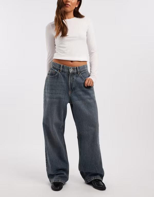 コルージョン レディース ボトムス デニムパンツ ジーンズ COLLUSION antifit mid rise jeans in mid blue marble MID BLUE ブルー|ReVida 店